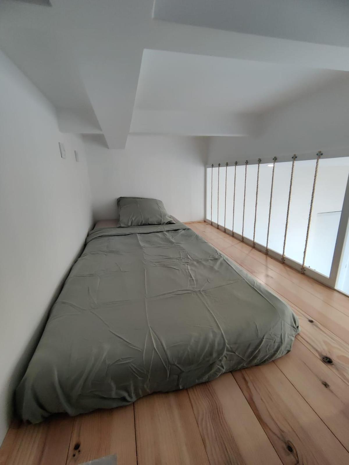 Апартаменти Loft Chic Avec Mezzanine Contemporaine Венісьє Екстер'єр фото